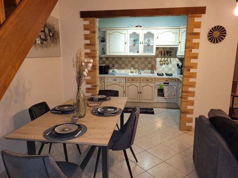 Appartement Cosy Style Industriel Bourges Exteriör bild