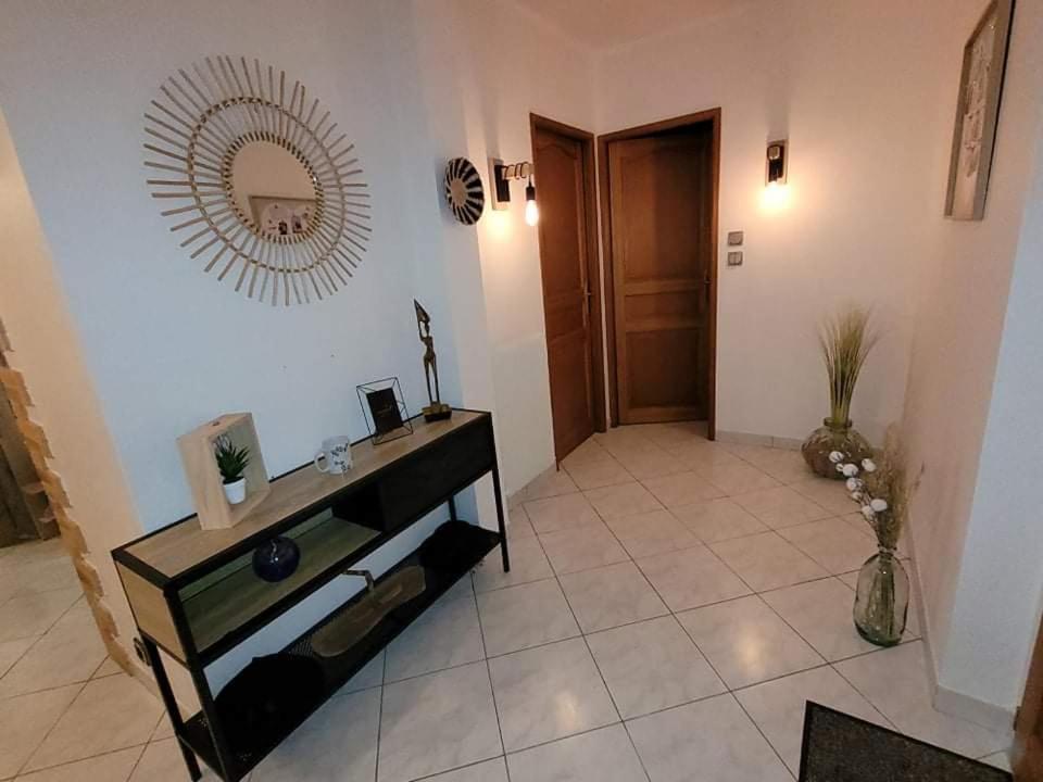 Appartement Cosy Style Industriel Bourges Exteriör bild