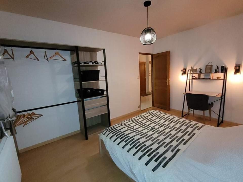 Appartement Cosy Style Industriel Bourges Exteriör bild